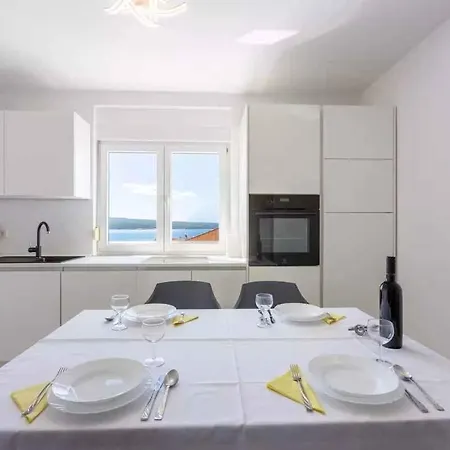 In 34976 * קריקווניצה