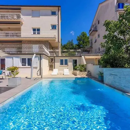 In 34976 Apartamento *