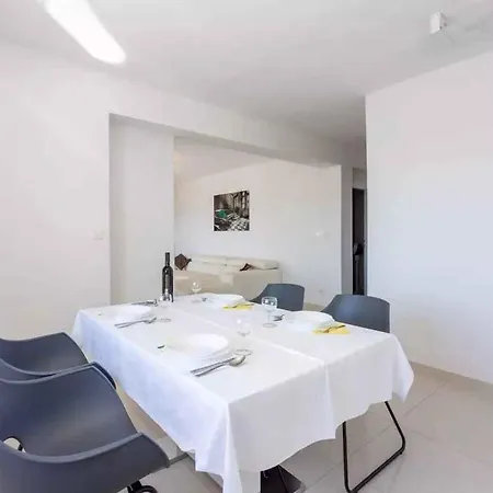 In 34976 Apartamento *
