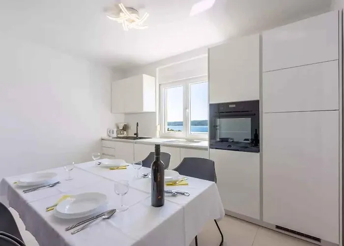In 34976 Crikvenica