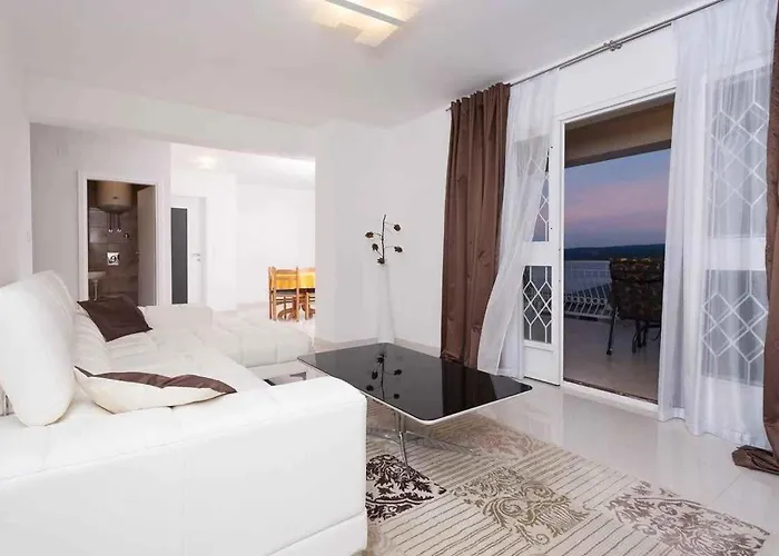 In 34976 Crikvenica